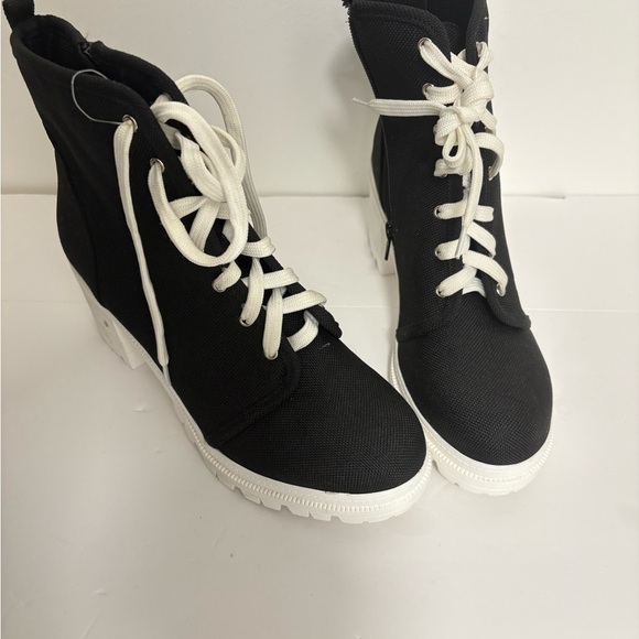 Soda Black and White Lace-Up Boots - Picture 3 of 9